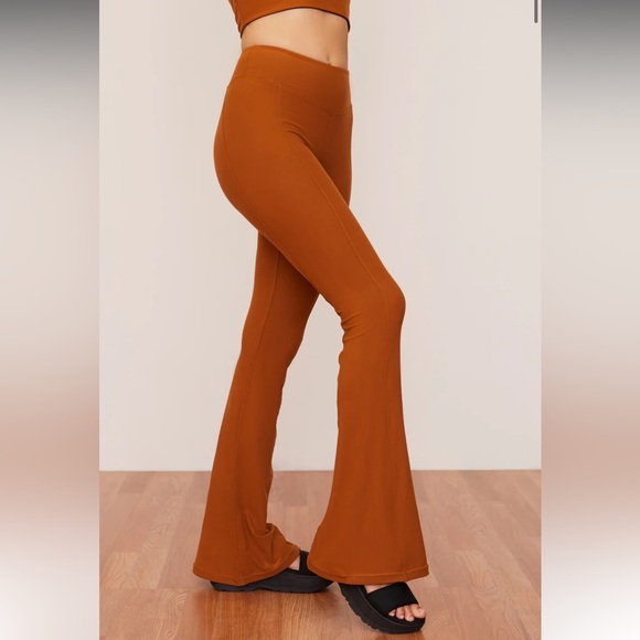 Wolven Flares in Tumeric (M) - Picture 8 of 9